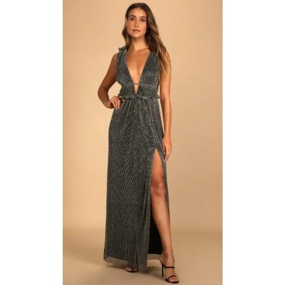 LULU'S Spotlight on You gold black long high slit sleeveless sexy maxi dress - Picture 3 of 11